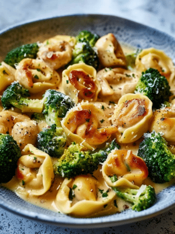 Garlic Parmesan Chicken Tortellini and Broccoli