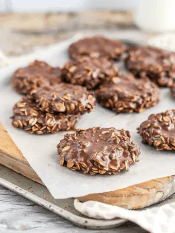 Chocolate & Peanut Butter No-Bake Cookies