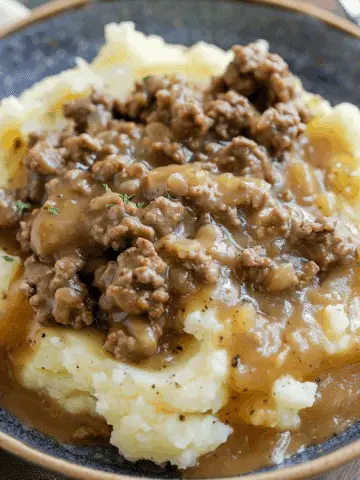 Ground Beef and Gravy Over Mashed Potatoes