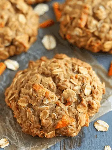 Carrot Cake Oatmeal Cookies
