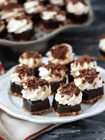 Mini Frozen Cannoli Cheesecake Bites