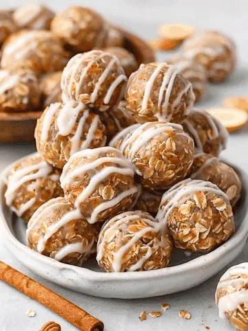 Cinnamon Roll Energy Bites