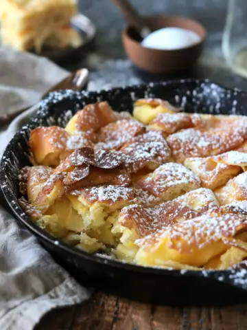 Kaiserschmarrn (Austrian Torn Pancake)